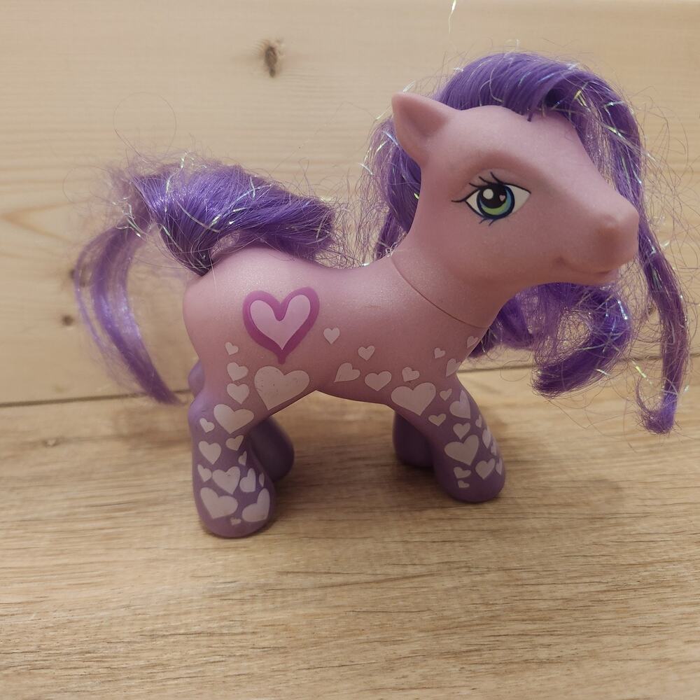 My Little Pony MLP G3 2005 Fancy Free Purple Heart Cutie Mark Hasbro